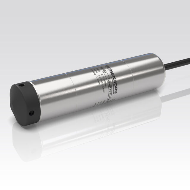 Submersible probe LMK 382H with protective cap